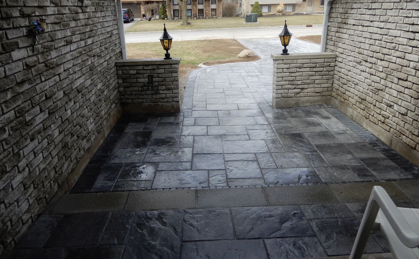 Interlocking Brick Driveway Garage – Full Bucket Contracting Simcoe